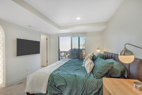 Tiny photo for 336 W 3500 S, Bountiful, UT 84010 (MLS # 2134545)