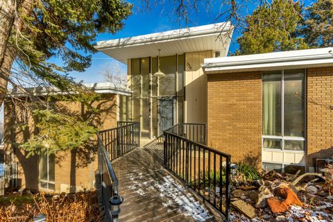 Photo of 336 W 3500 S, Bountiful, UT 84010 (MLS # 2134545)