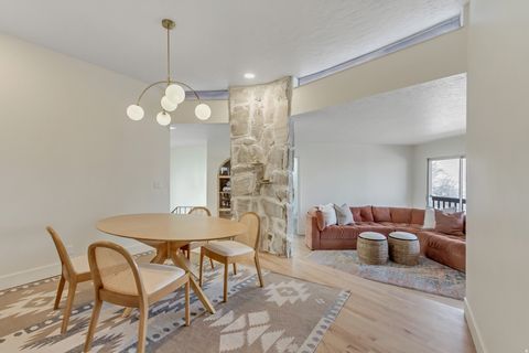 Tiny photo for 336 W 3500 S, Bountiful, UT 84010 (MLS # 2134545)