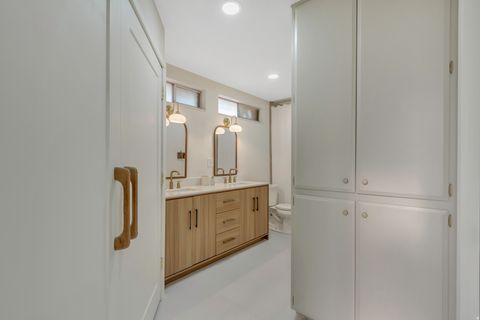 Tiny photo for 336 W 3500 S, Bountiful, UT 84010 (MLS # 2134545)