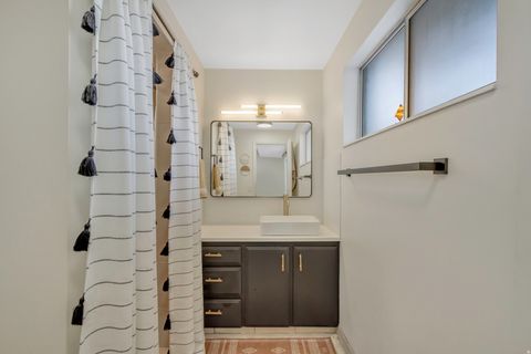 Tiny photo for 336 W 3500 S, Bountiful, UT 84010 (MLS # 2134545)