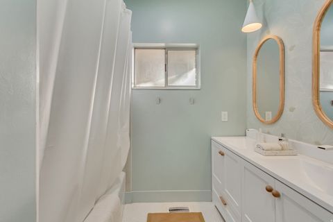 Tiny photo for 336 W 3500 S, Bountiful, UT 84010 (MLS # 2134545)