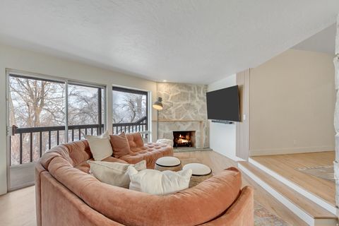 Tiny photo for 336 W 3500 S, Bountiful, UT 84010 (MLS # 2134545)