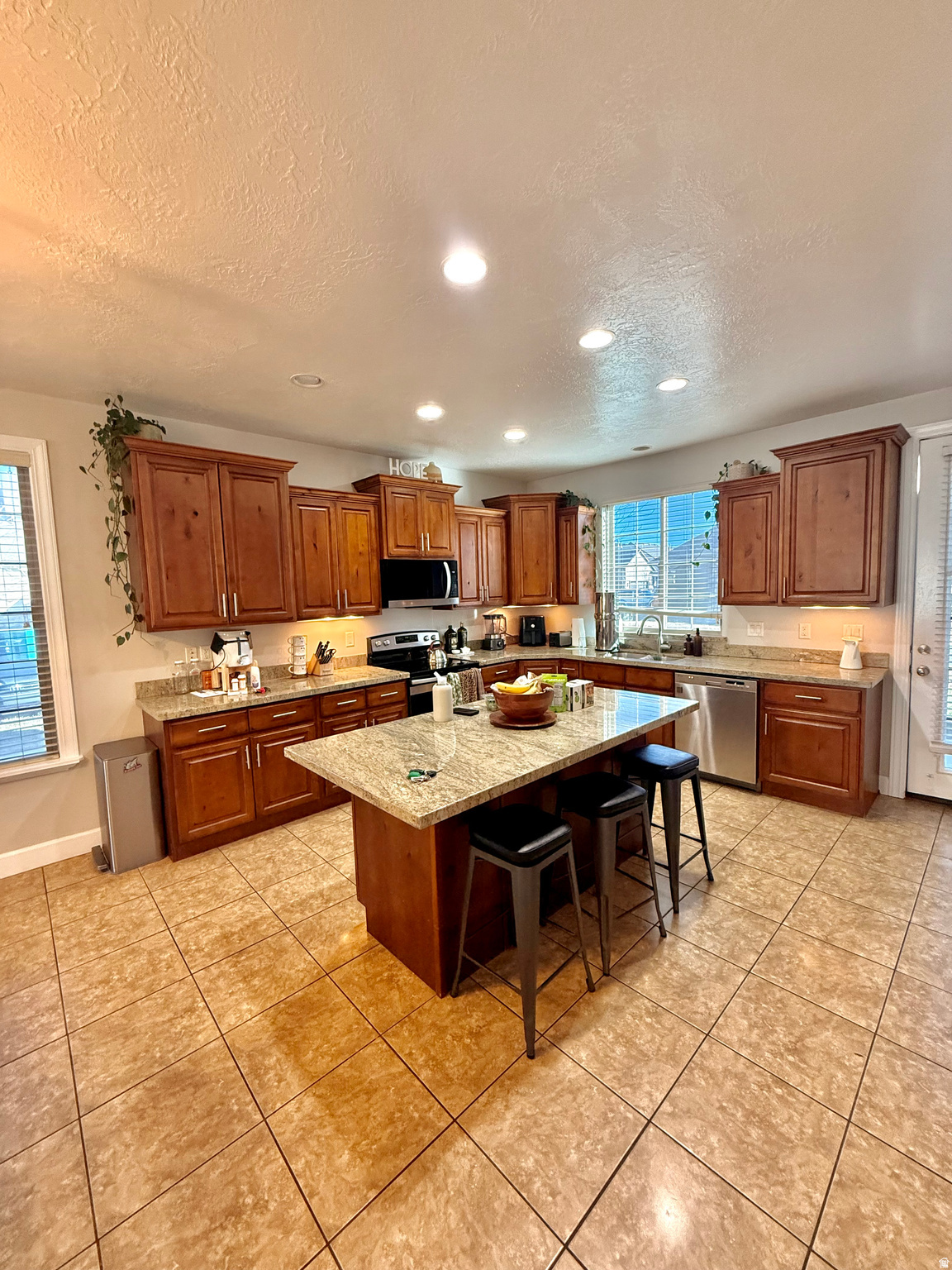 COVENTRY TOWNHOMES - Residential Lease