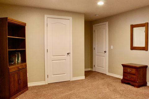 Tiny photo for 7309 S UNION VILLAGE CIR, Midvale, UT 84047 (MLS # 2121028)