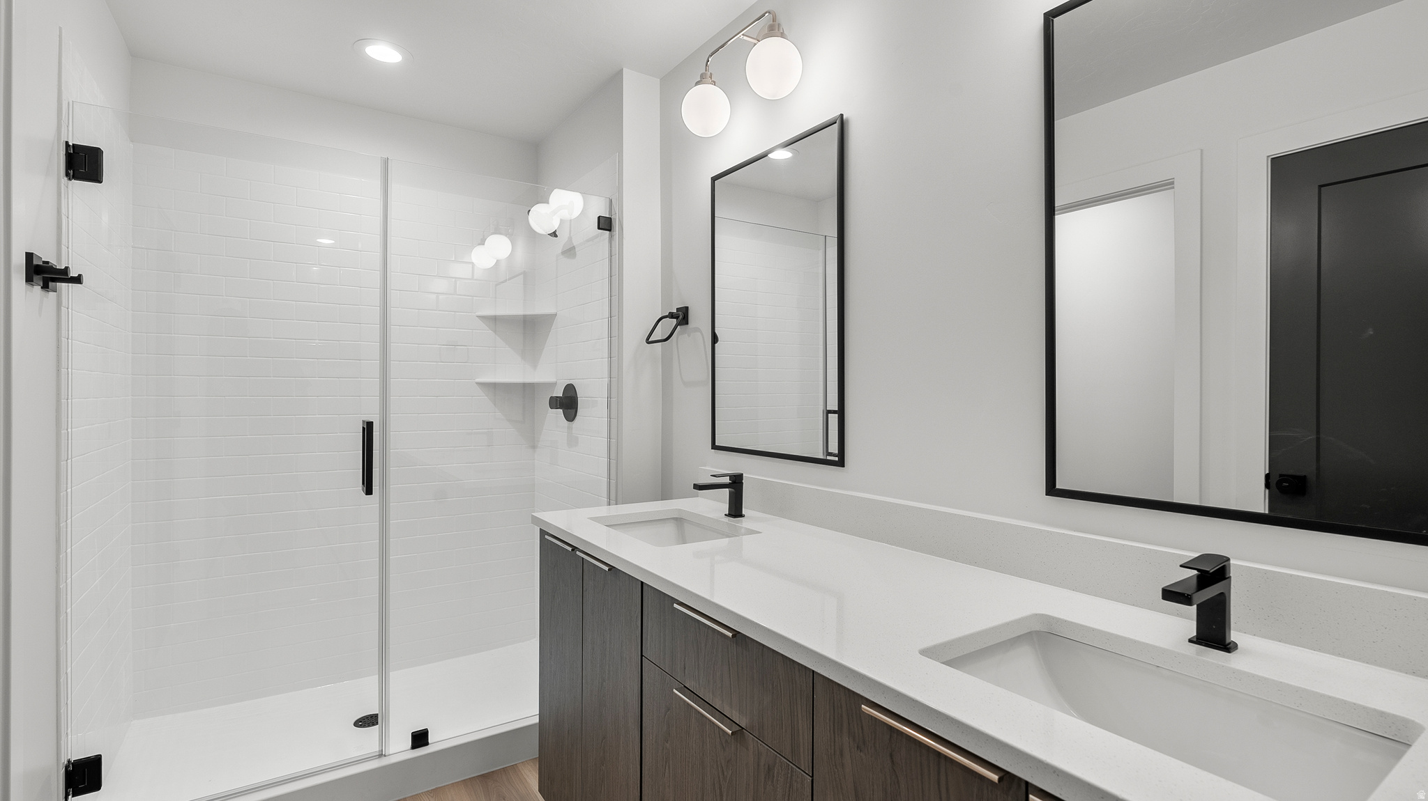 THE MONROE - Residential