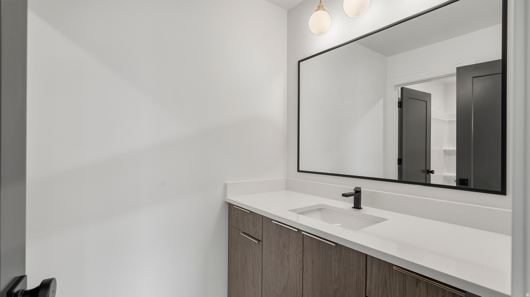 THE MONROE - Residential