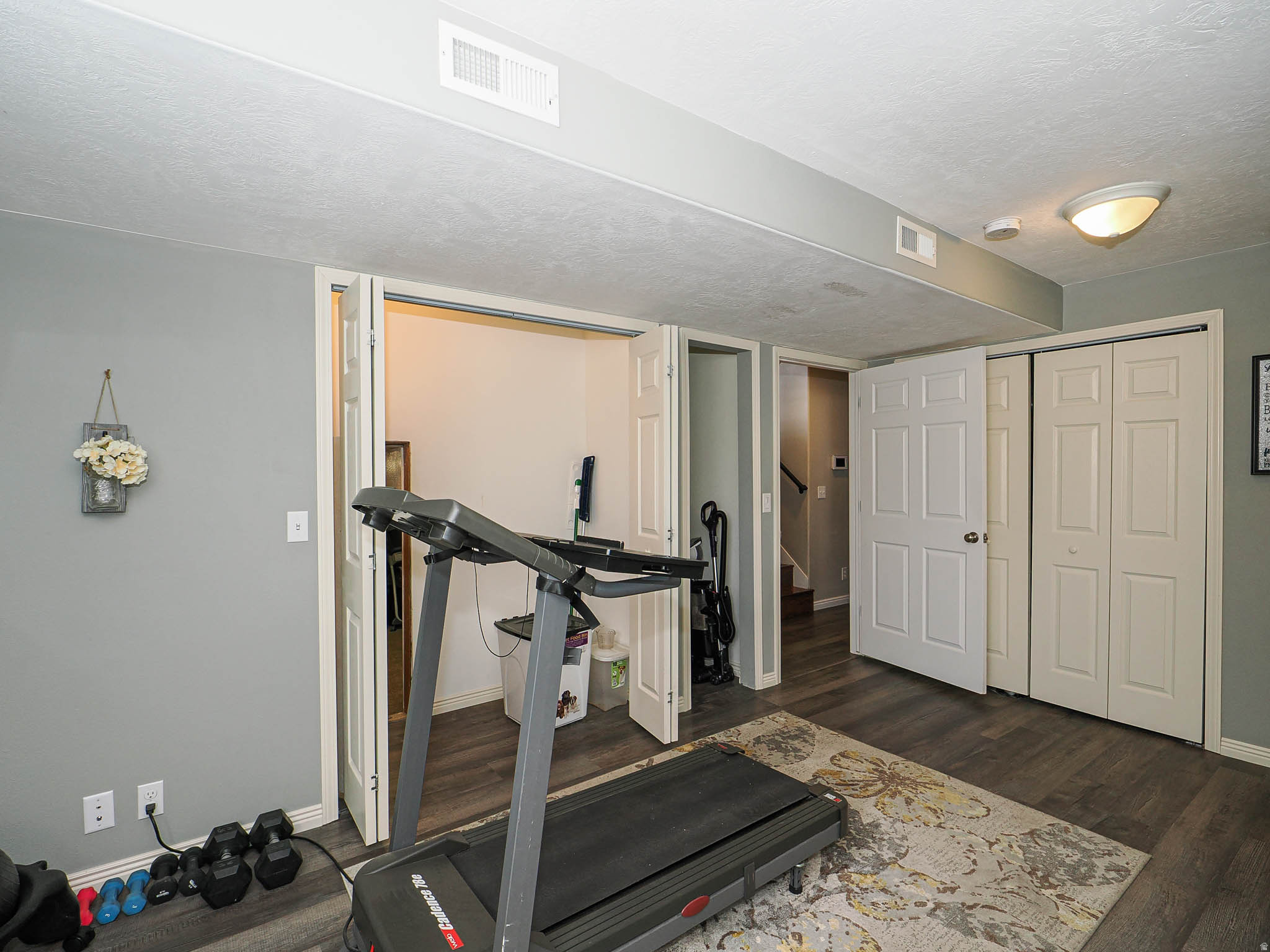 NORTH MEADOWS - Residential