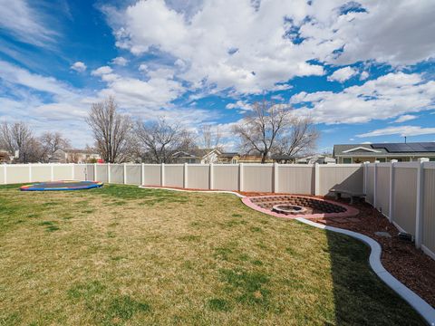 Tiny photo for 2747 S HARDMAN CV, Magna, UT 84044 (MLS # 2142333)