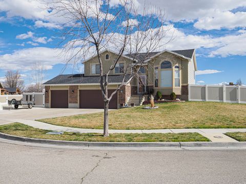 Tiny photo for 2747 S HARDMAN CV, Magna, UT 84044 (MLS # 2142333)