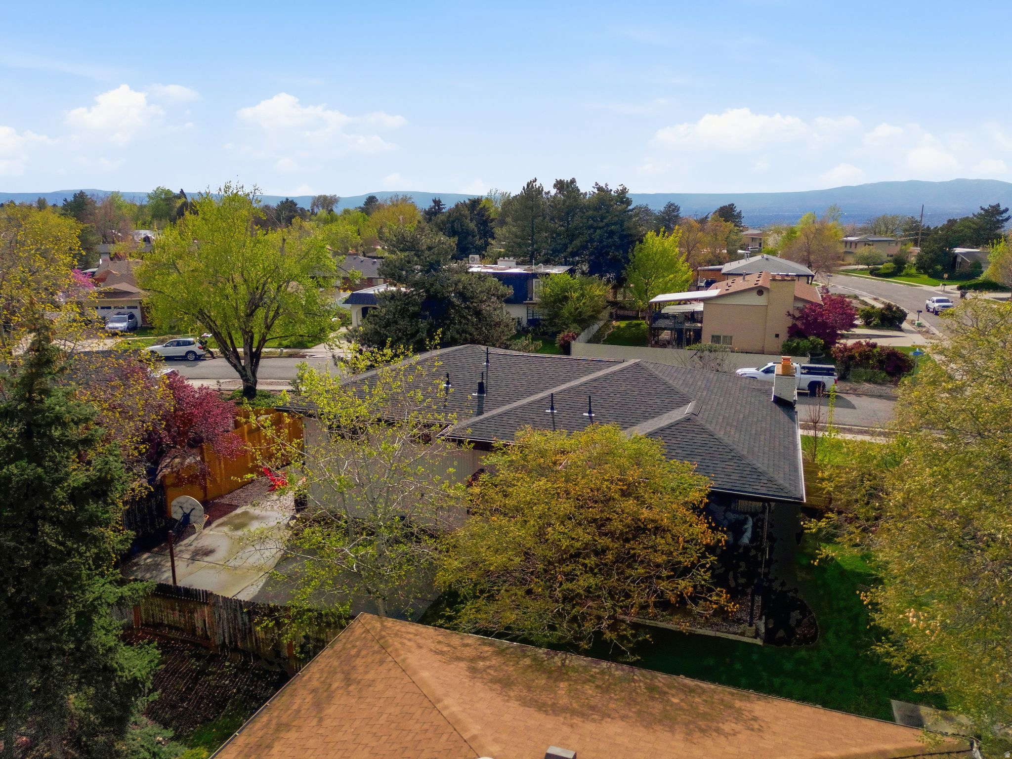 RIVIERA HEIGHTS - Residential