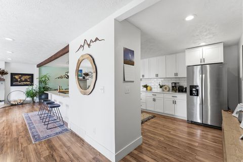 Tiny photo for 7145 S CAVALIER CIR, Cottonwood Heights, UT 84121 (MLS # 2147909)