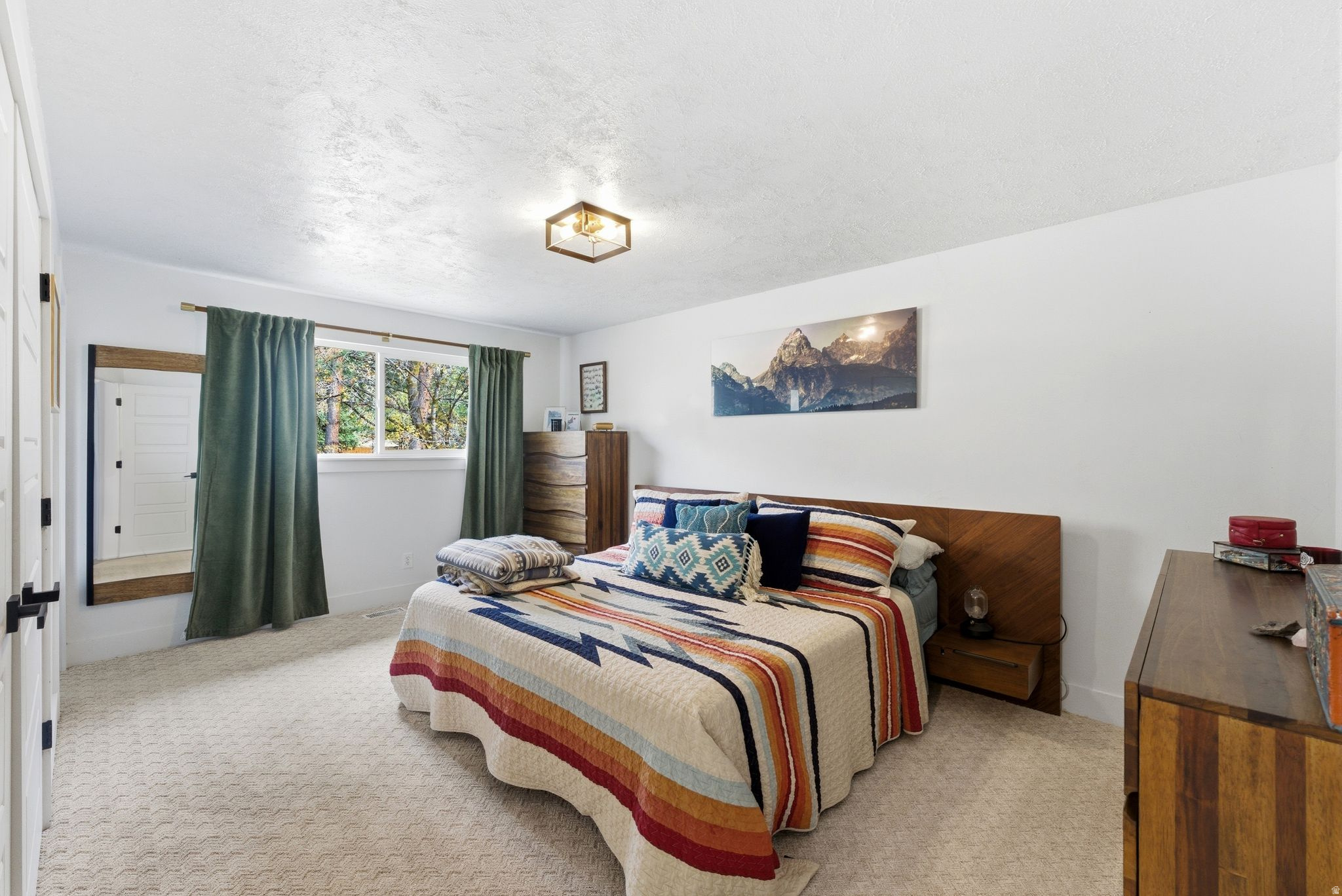 RIVIERA HEIGHTS - Residential