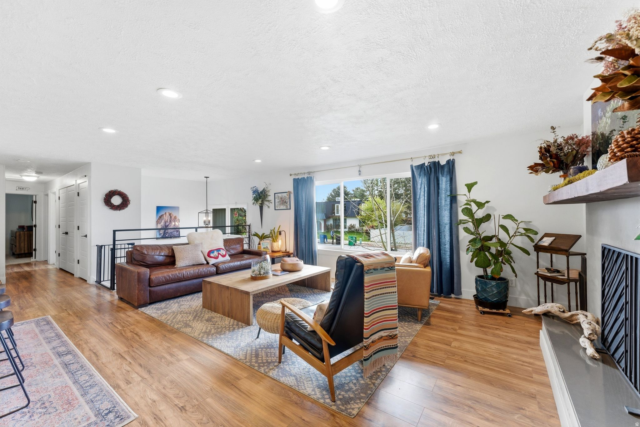 RIVIERA HEIGHTS - Residential