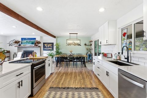 Tiny photo for 7145 S CAVALIER CIR, Cottonwood Heights, UT 84121 (MLS # 2147909)