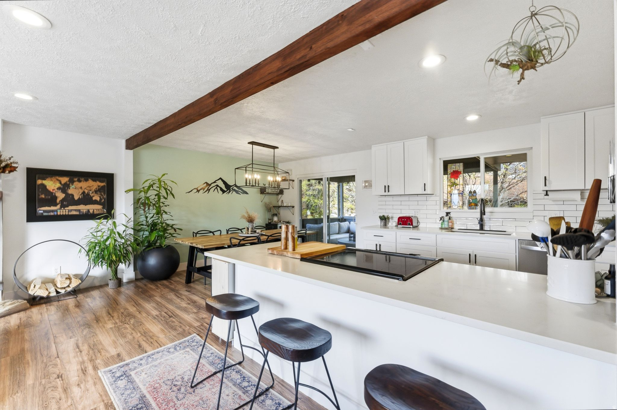 RIVIERA HEIGHTS - Residential