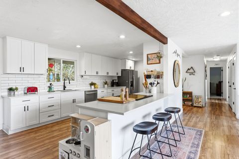 Tiny photo for 7145 S CAVALIER CIR, Cottonwood Heights, UT 84121 (MLS # 2147909)