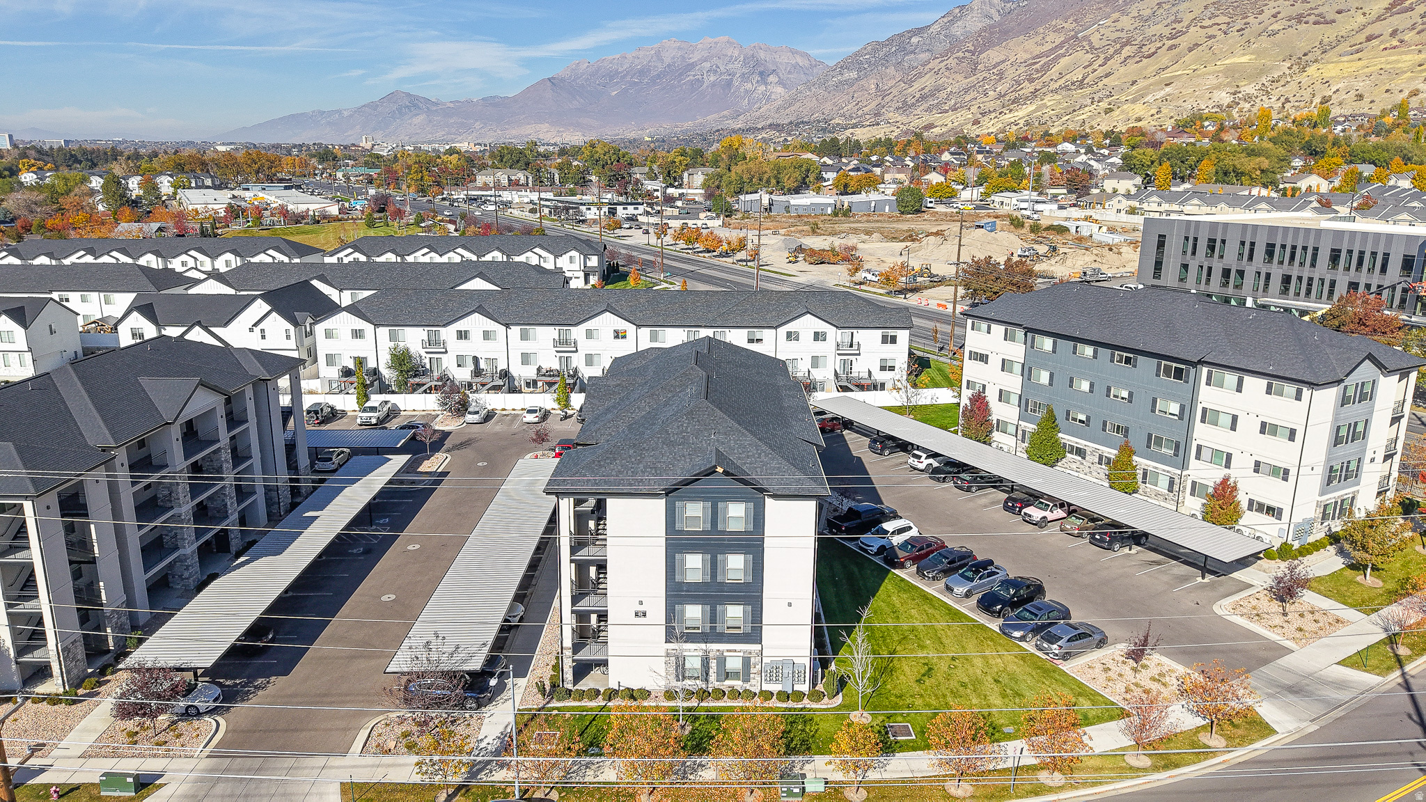 SPRING CREEK - Residential