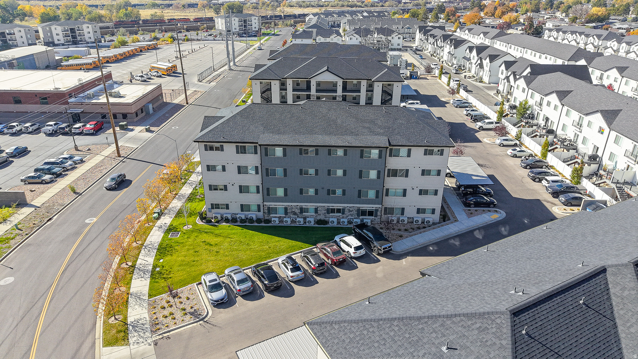 SPRING CREEK - Residential