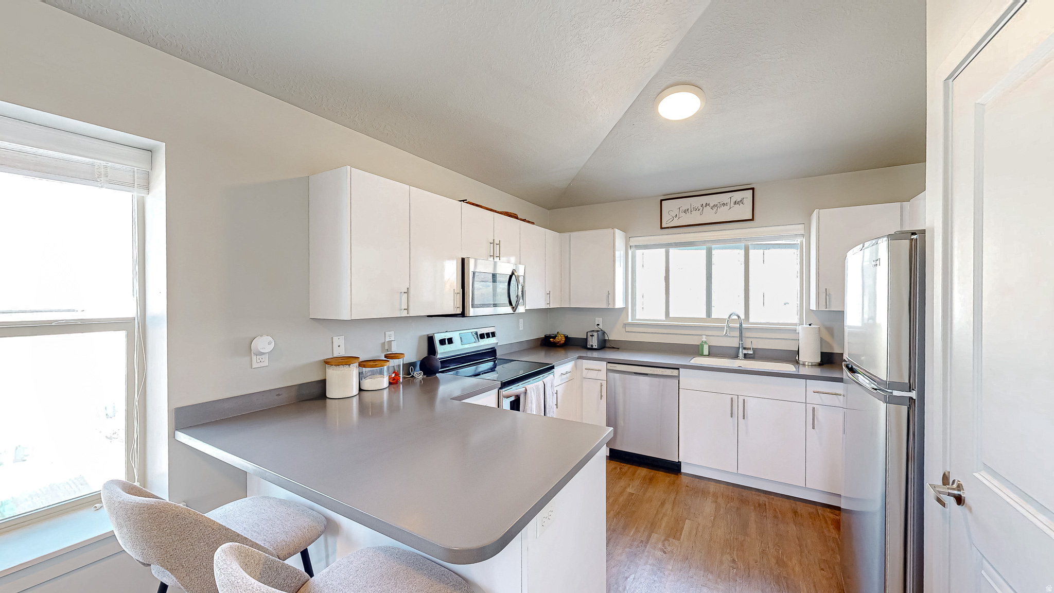 SPRING CREEK - Residential