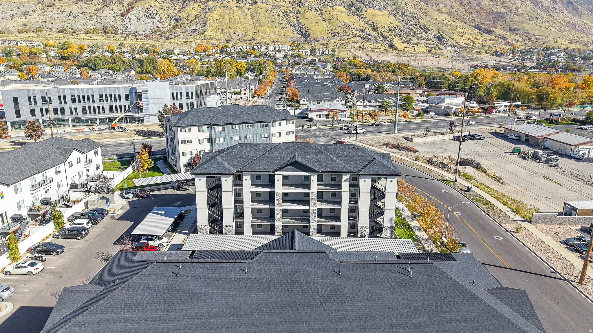 SPRING CREEK - Residential