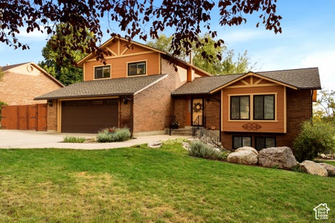 Photo of 601 E 3350 N, North Ogden, UT 84414 (MLS # 2191449)