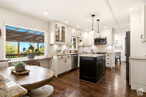 Tiny photo for 601 E 3350 N, North Ogden, UT 84414 (MLS # 2191449)