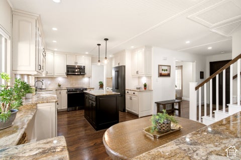 Tiny photo for 601 E 3350 N, North Ogden, UT 84414 (MLS # 2191449)