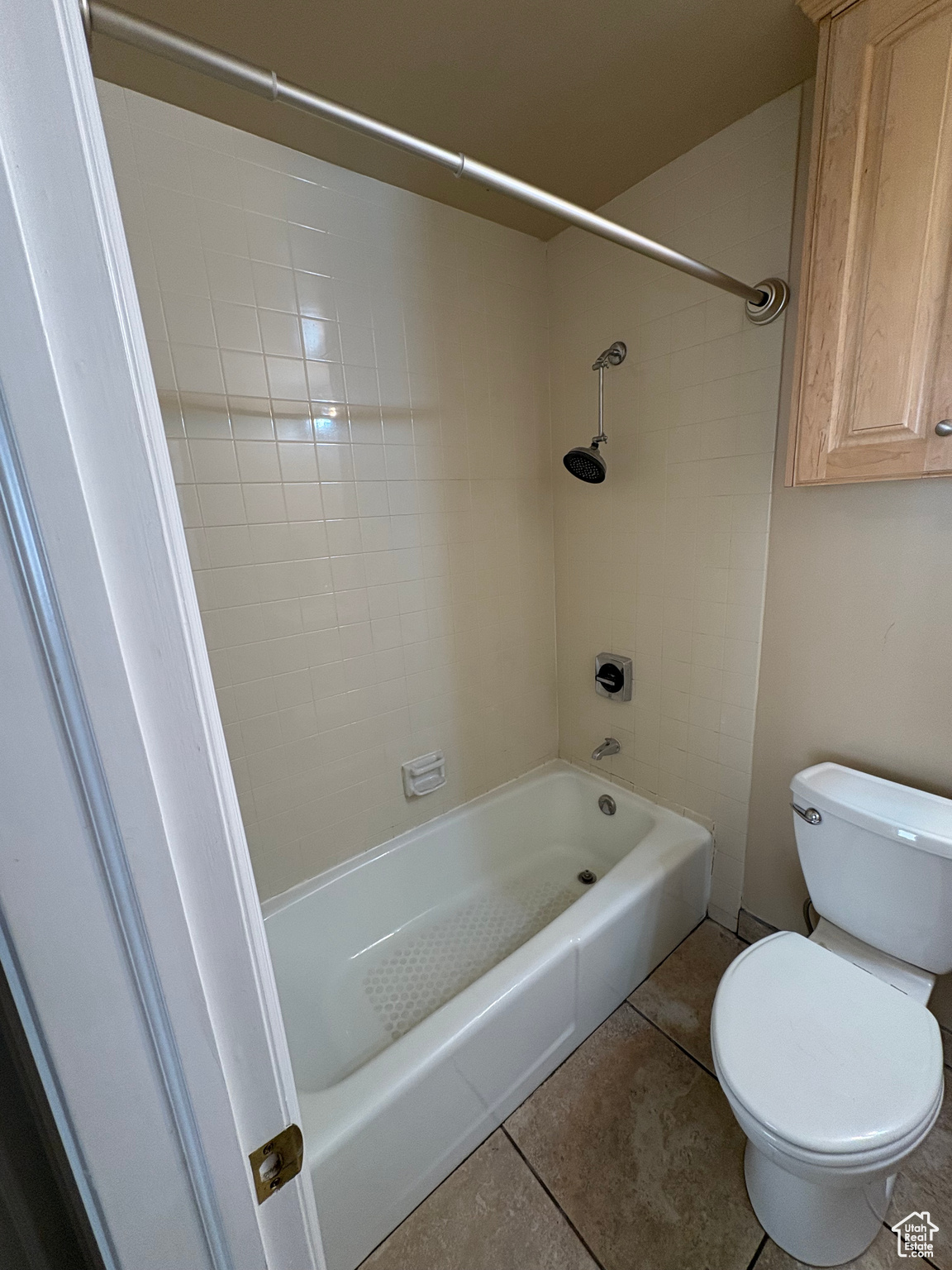 AMERICAN TOWERS NORTH TOWER - Residential