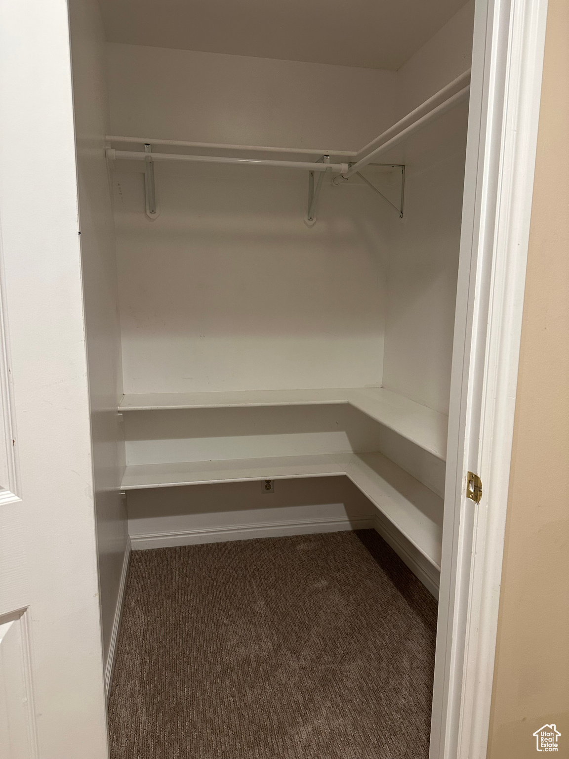 AMERICAN TOWERS NORTH TOWER - Residential