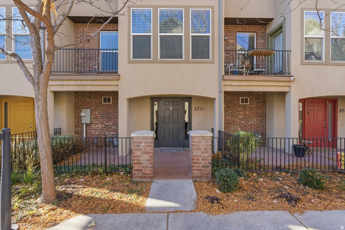 WAVERLY - Residential