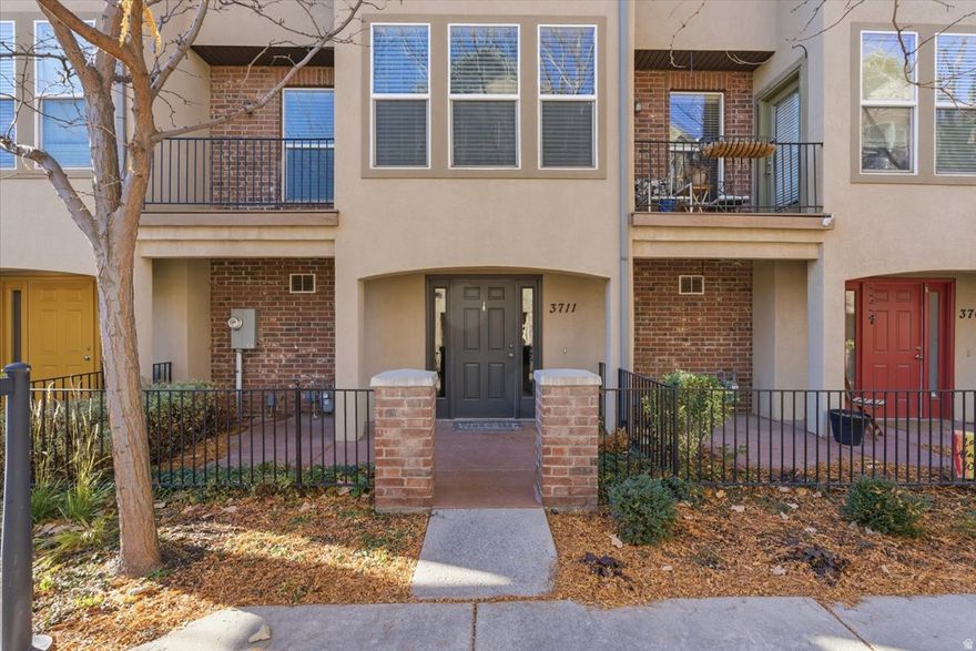 Looking for a home that near TRAX, I-15, and I-80 - ideal for commuting Downtown or to the University of Utah, plus gym and internet included? This one checks all the boxes! Boasting an abundance of natural light on every level, this home offers a bright and inviting atmosphere. Don't miss out the opportunity to call it yours.