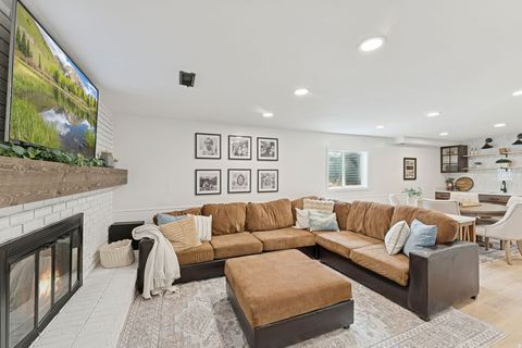 Tiny photo for 6877 PINEVIEW CIR, Salt Lake City, UT 84121 (MLS # 2139827)