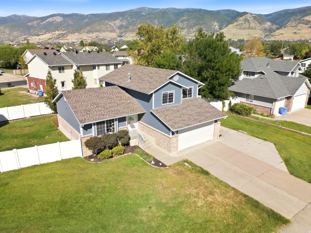 Photo of 934 W MEADOWLARK LN N, West Bountiful, UT 84087 (MLS # 2185494)
