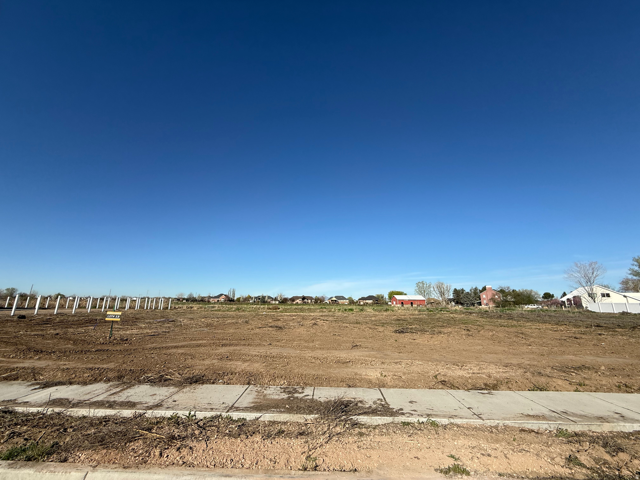 PAPPY ESTATES - Land