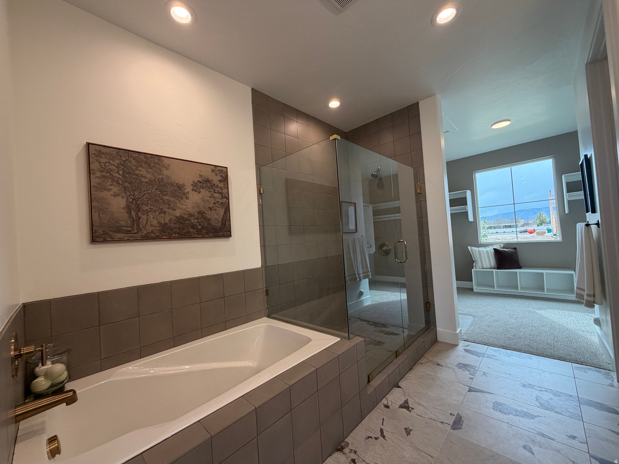 LAKEVIEW FIELDS - Residential
