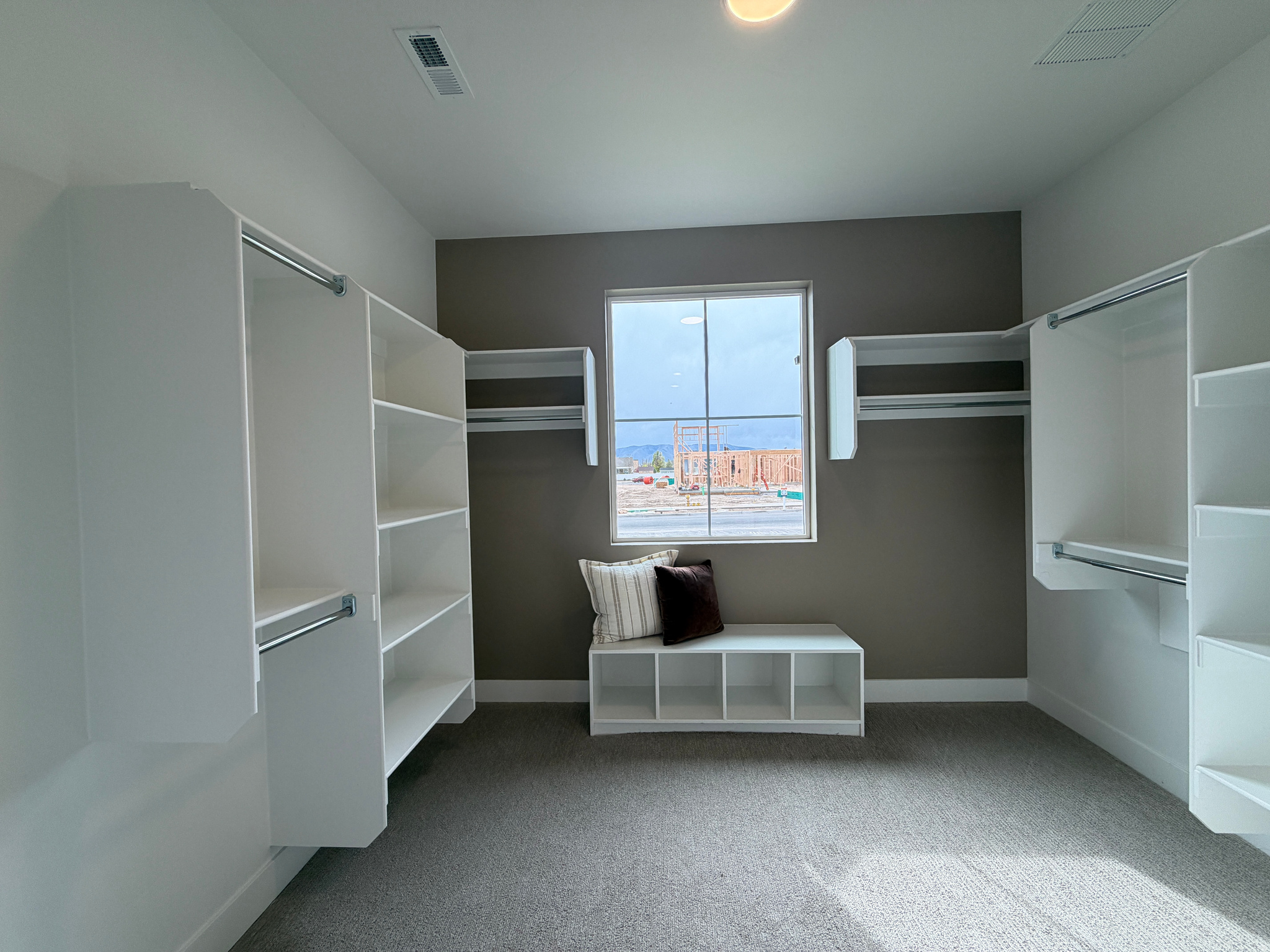 LAKEVIEW FIELDS - Residential