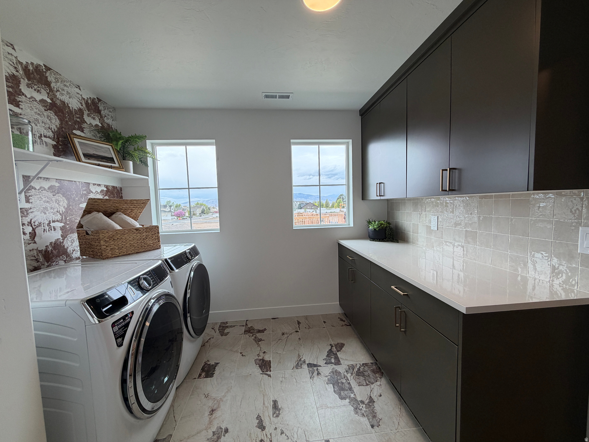 LAKEVIEW FIELDS - Residential
