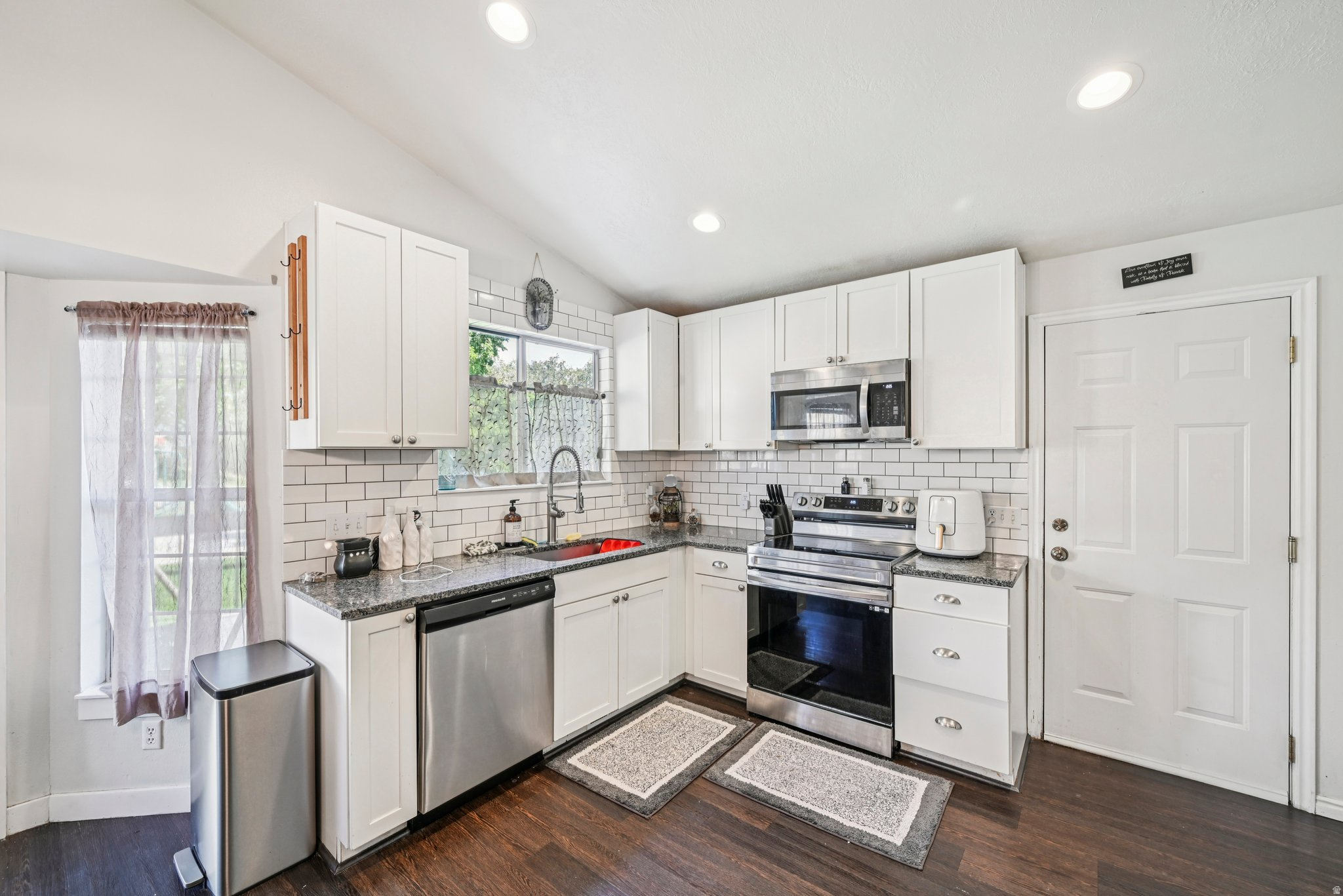 BLACKHAWK ESTATES - Residential