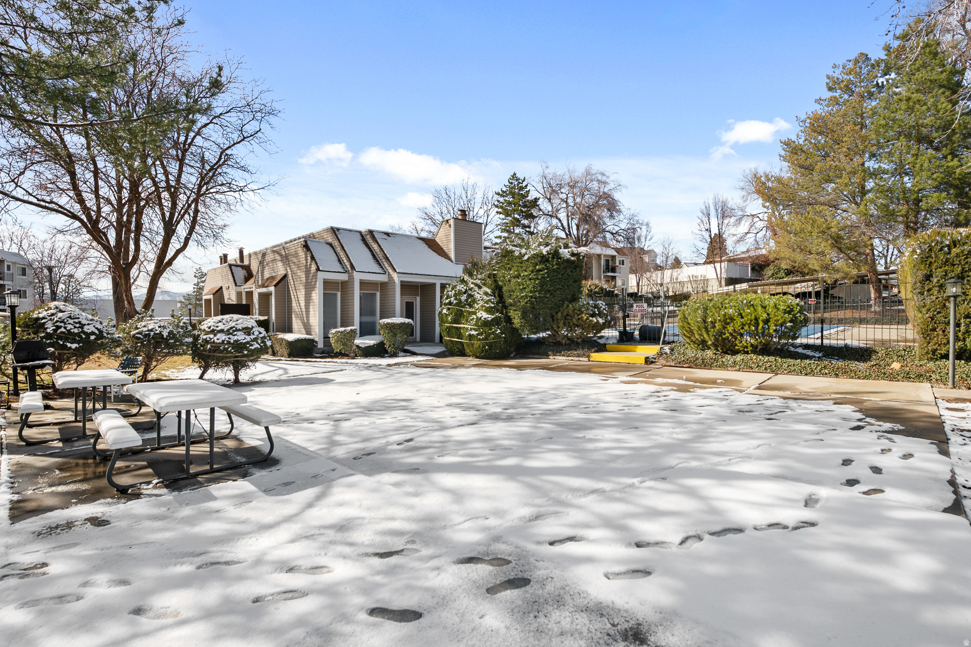 QUAILBROOK EAST - Residential