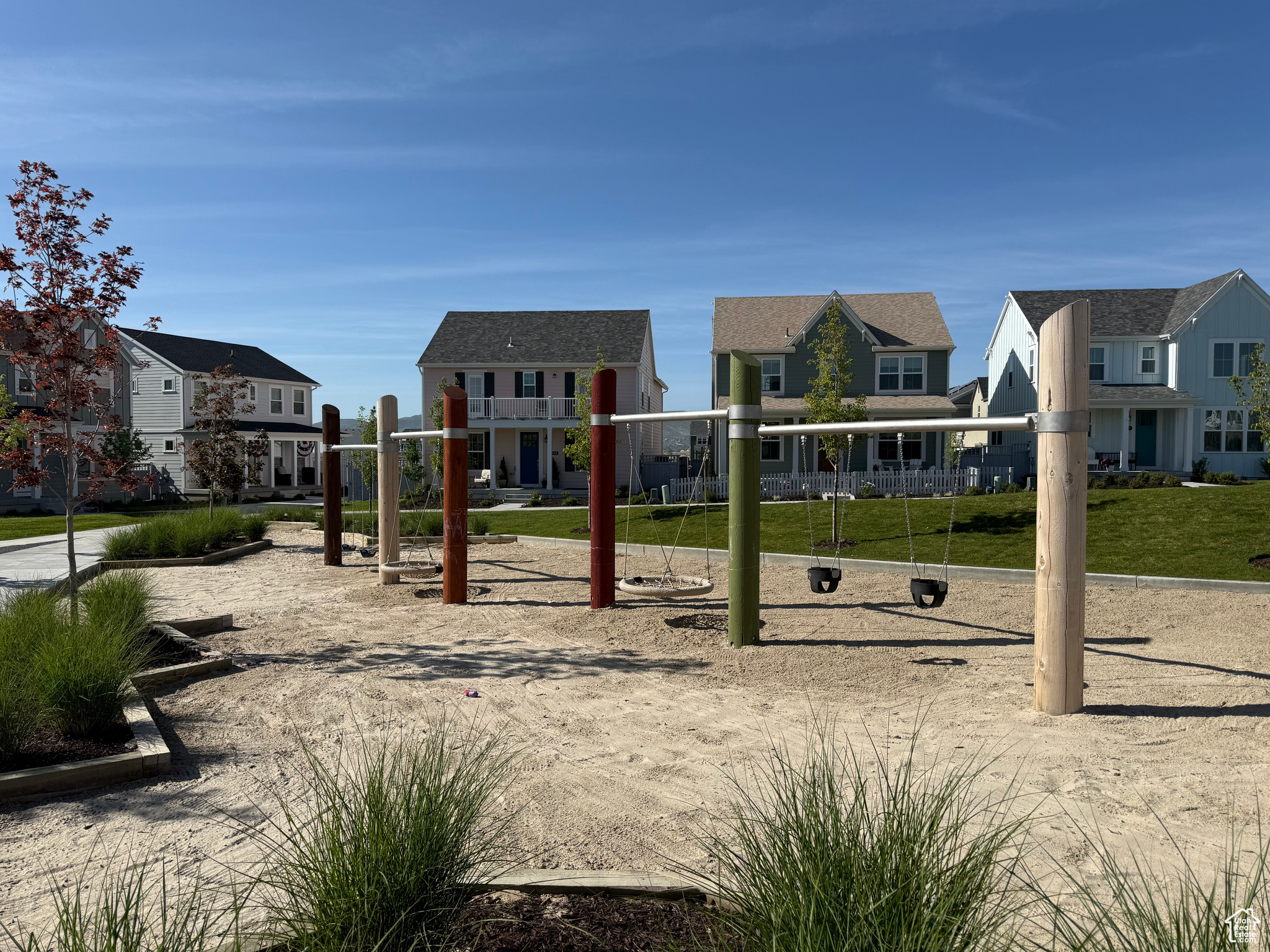 DAYBREAK - Residential