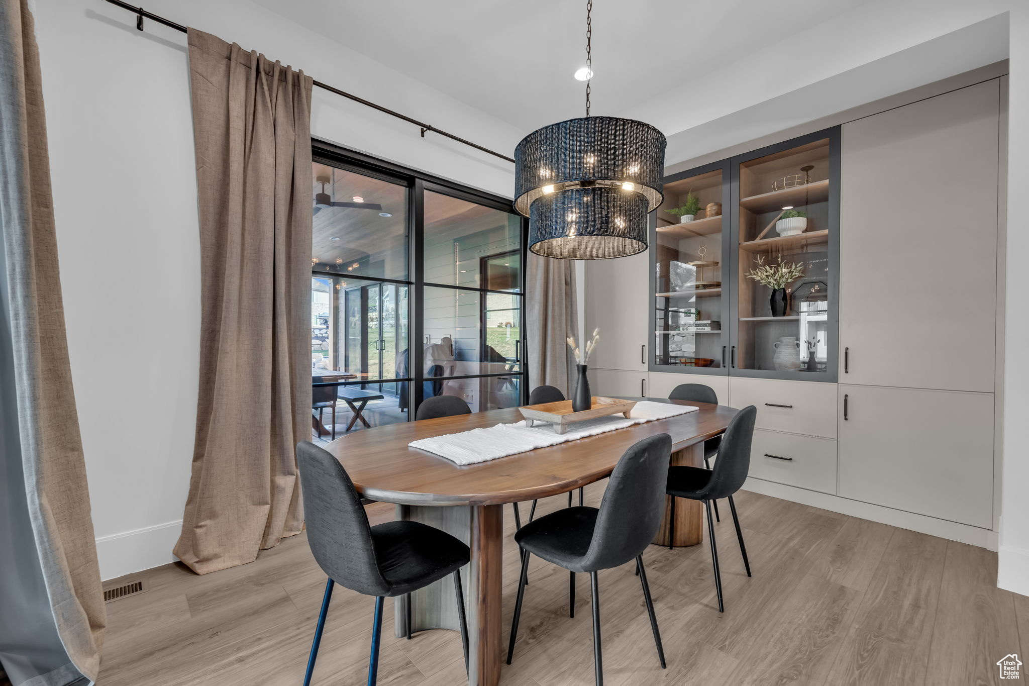 FOUR SEASONS AT WOODLAND HILLS - Residential