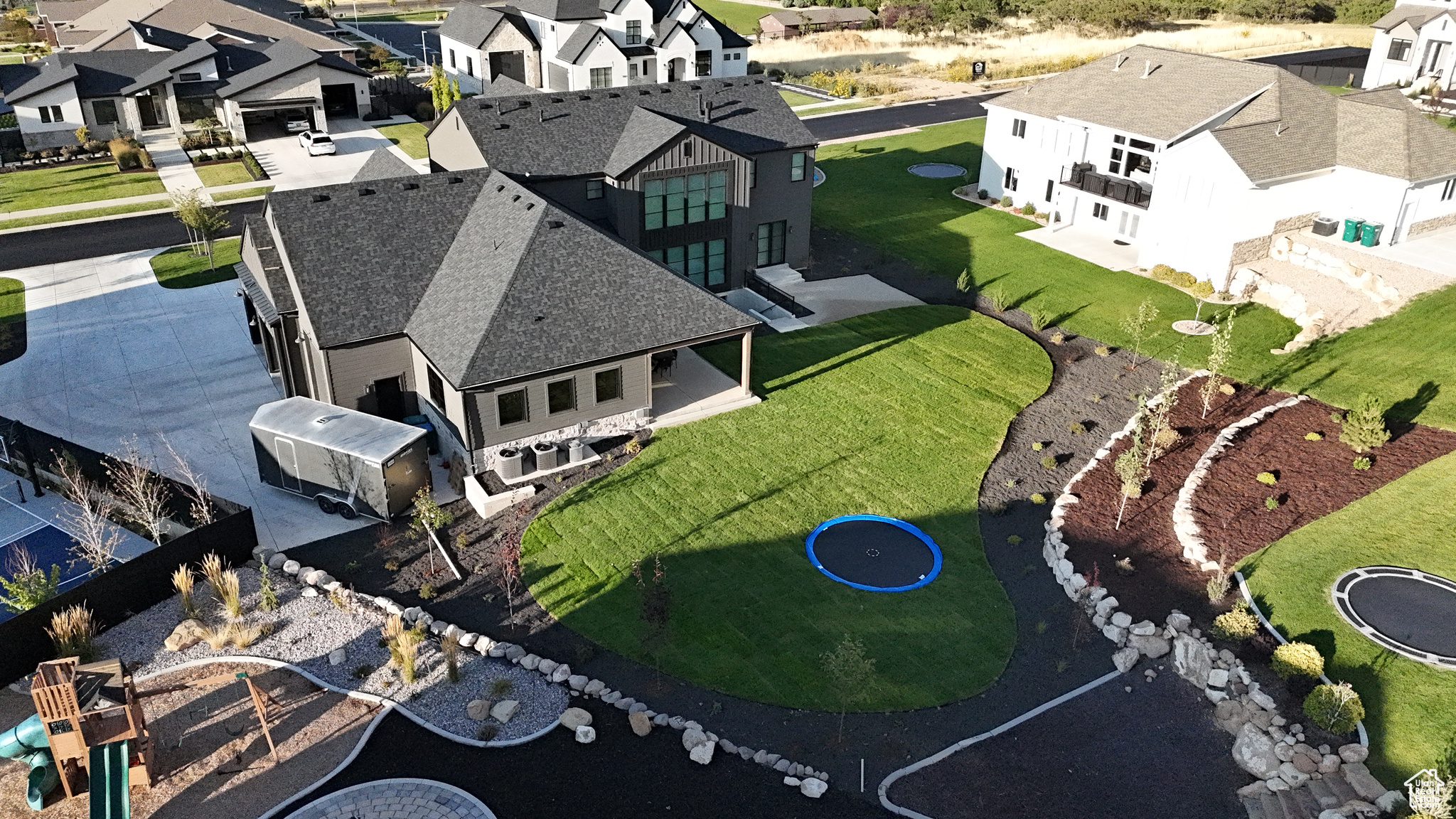 FOUR SEASONS AT WOODLAND HILLS - Residential