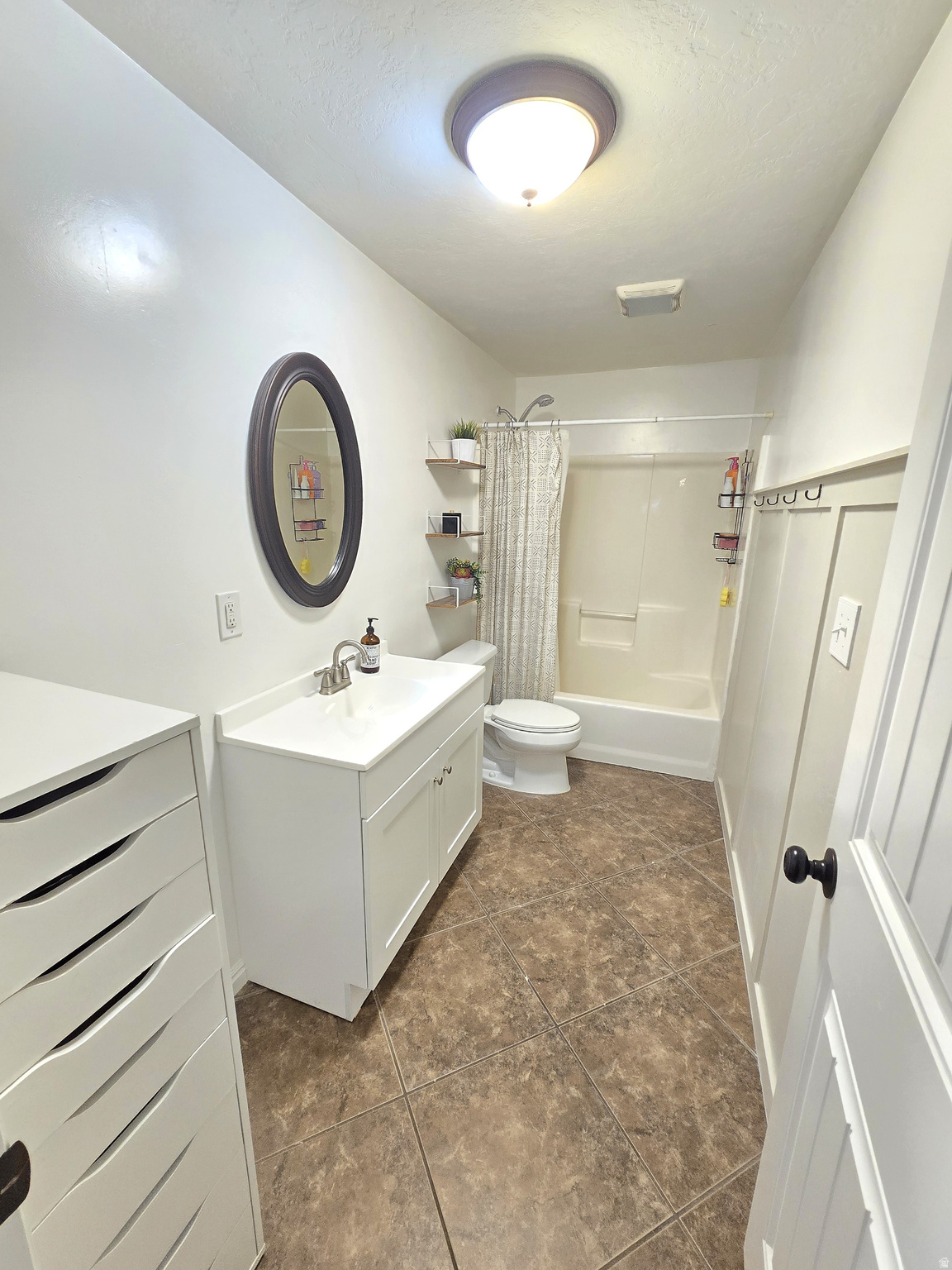 NICHOLS LANDING - Residential