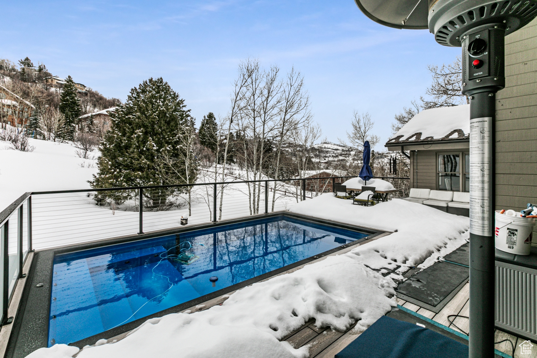 ECKER HILL - Residential Lease