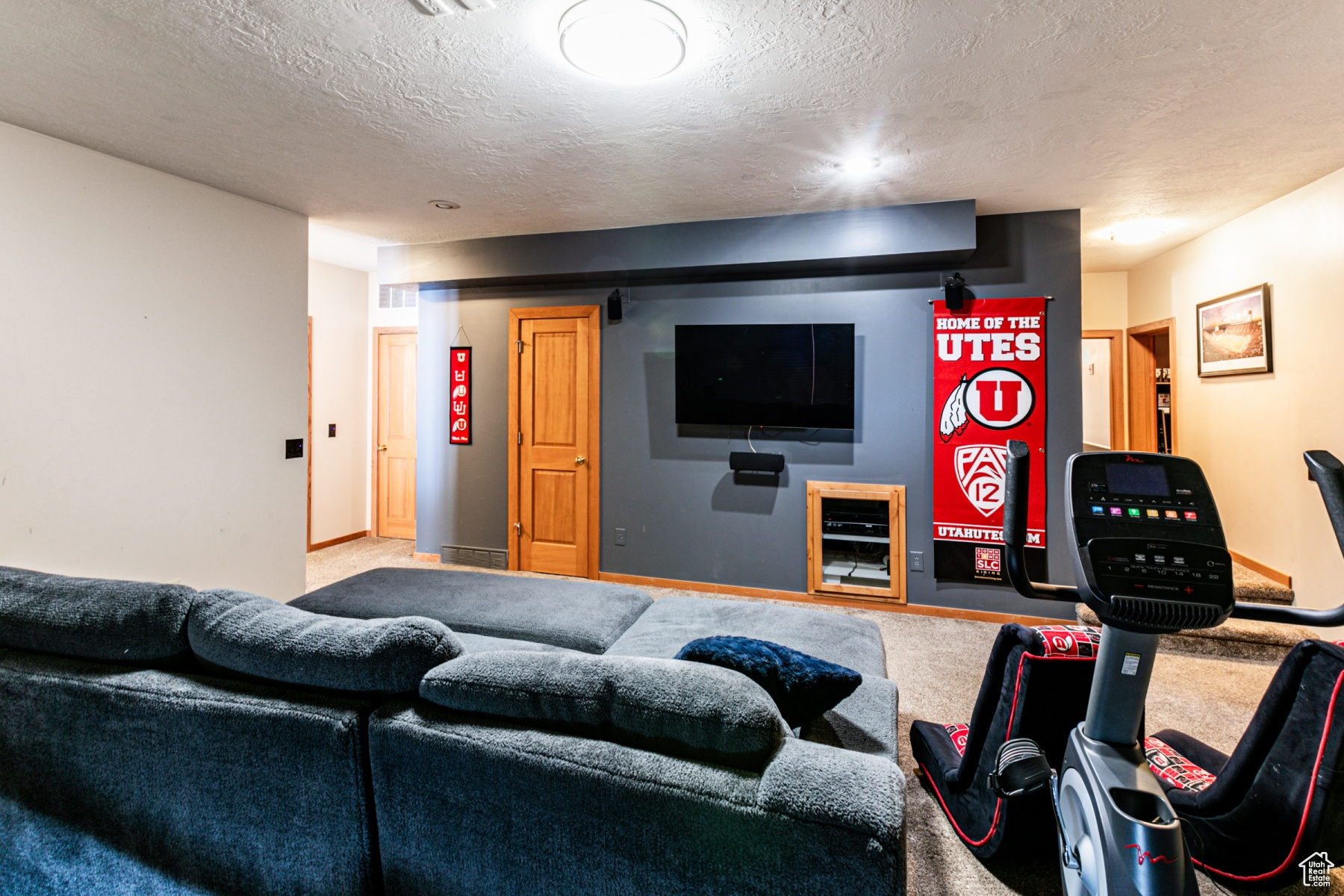 ECKER HILL - Residential Lease