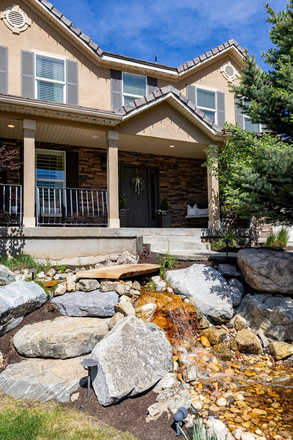 HIDDEN SPRINGS - Residential