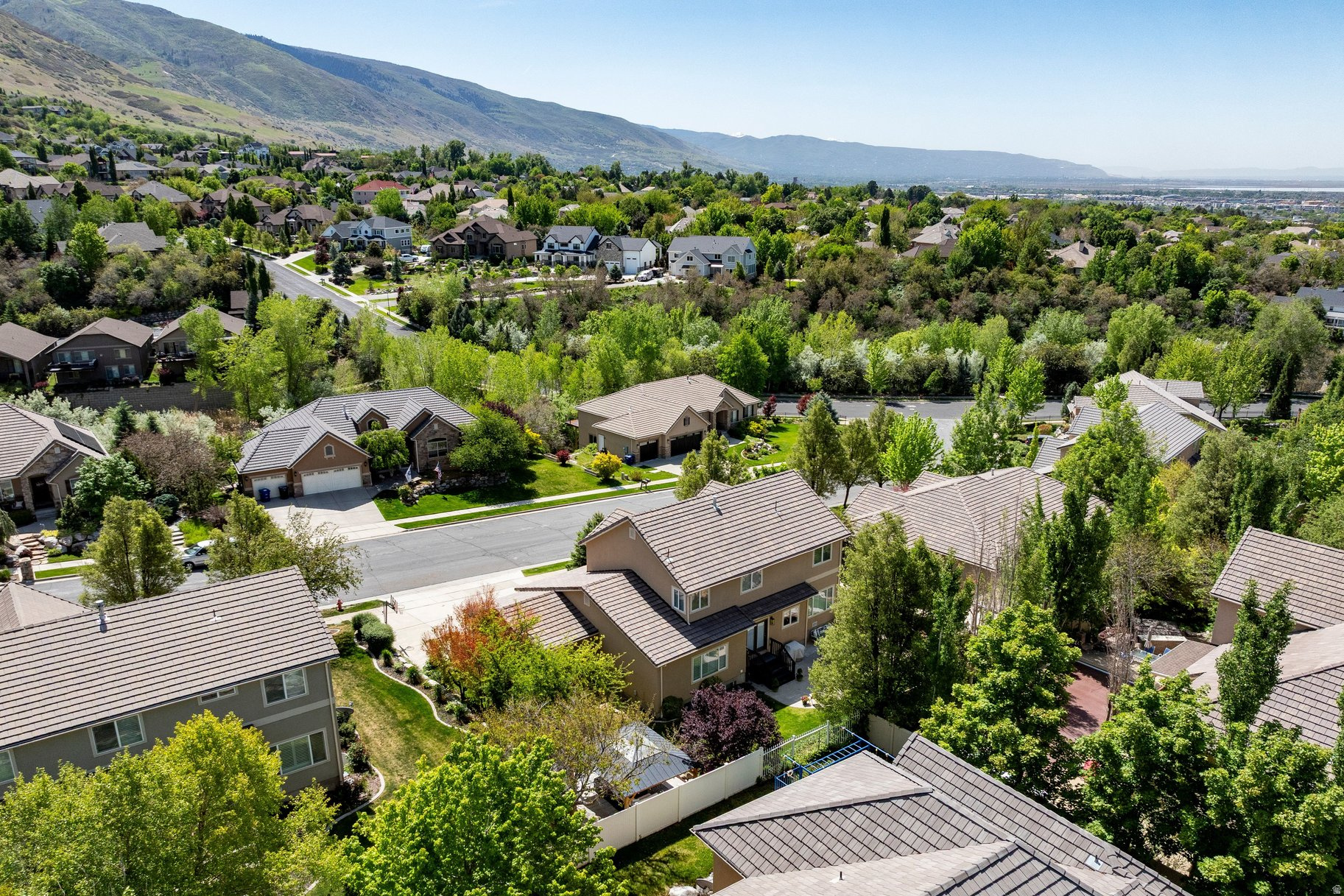 HIDDEN SPRINGS - Residential