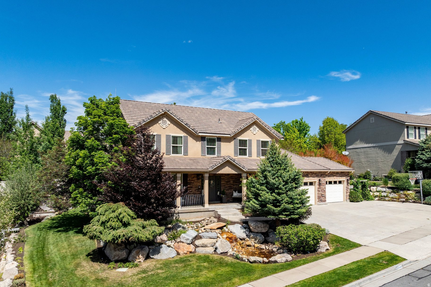 HIDDEN SPRINGS - Residential