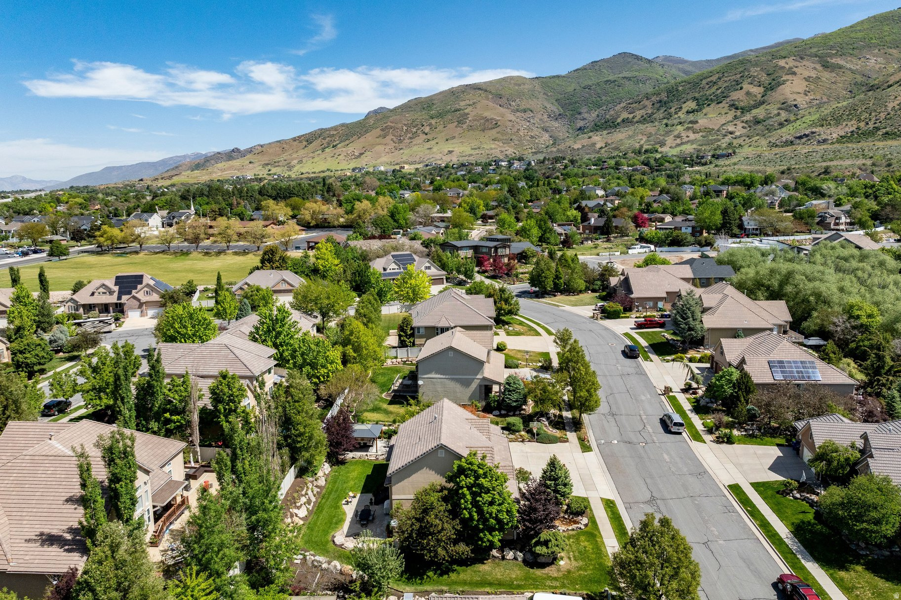 HIDDEN SPRINGS - Residential